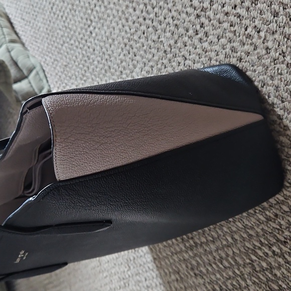 Kate Spade Margaux Large Leather Tote Black Taupe $298 - Picture 3 of 8